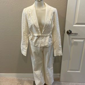 New with tags 2 piece cream suit from Express Design Studios Suit